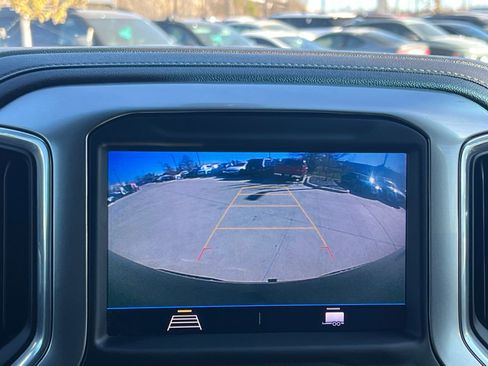 Used 2021 Chevrolet Silverado 1500 LT Trail Boss image 31