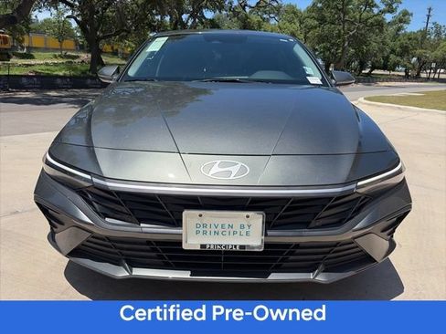 Certified 2026 Hyundai Elantra SE FWD image 6