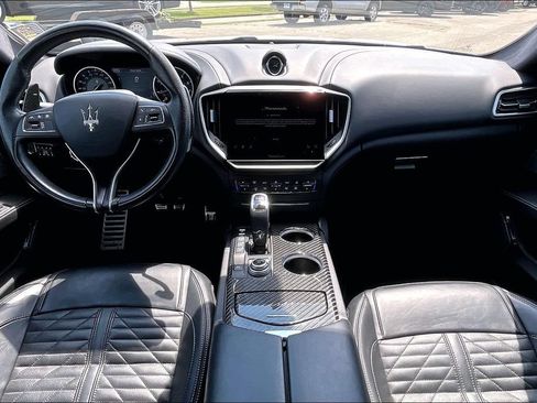Used 2021 Maserati Ghibli Trofeo RWD image 13