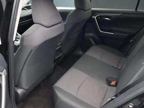 Used 2024 Toyota RAV4 XLE FWD image 15