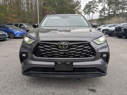Used 2023 Toyota Highlander LE image 9