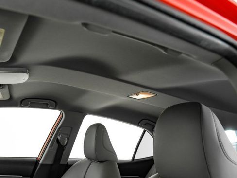 Used 2019 Toyota Camry SE image 25