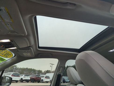 Used 2023 Subaru Forester Premium image 29