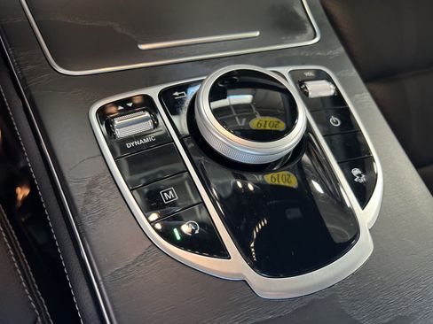 Used 2019 Mercedes-Benz GLC 300 4MATIC image 34