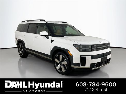 Used 2025 Hyundai Santa Fe Limited image 1
