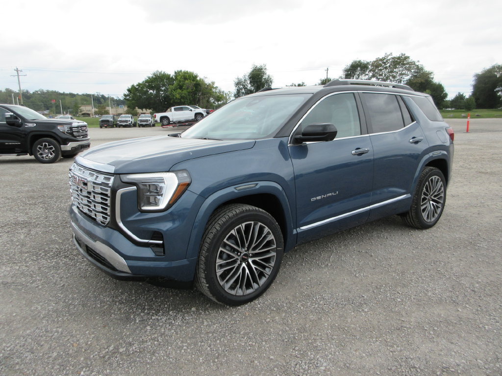 New 2027 GMC Terrain Denali w/ LPO, Black Badging Package AWD/4WD image 7