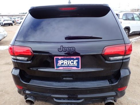 Used 2021 Jeep Grand Cherokee SRT image 3