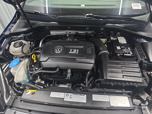 Used 2019 Volkswagen Golf R 4-Door AWD/4WD image 20