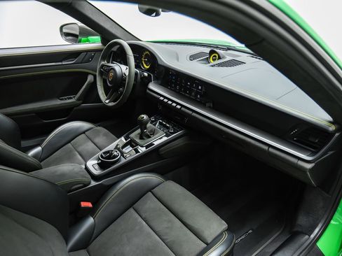 Used 2022 Porsche 911 GT3 RWD image 15