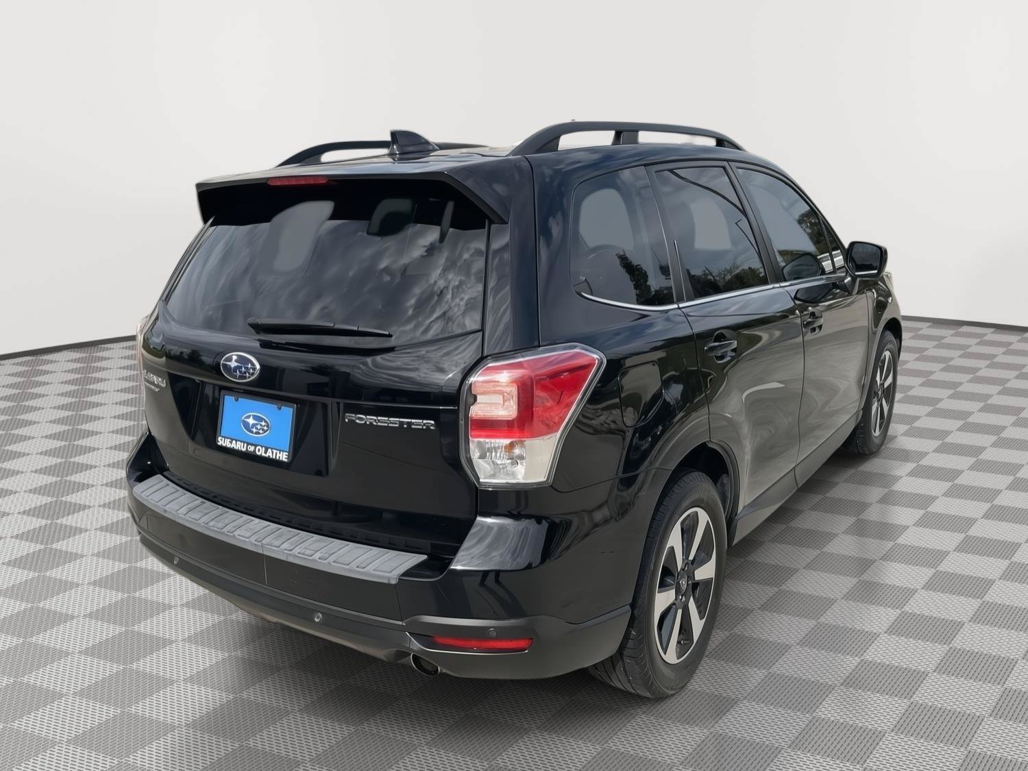 Used 2018 Subaru Forester 2.5i Limited AWD/4WD image 15