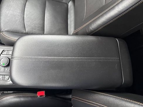 Used 2020 GMC Terrain SLT image 25