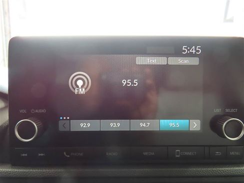 Used 2025 Honda CR-V LX image 23