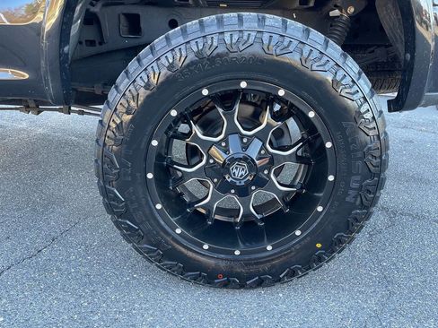 Used 2015 Ford F150 Platinum w/ Max Trailer Tow Package image 21