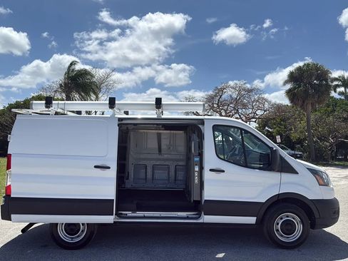 Used 2022 Ford Transit 250 Low Roof RWD image 11