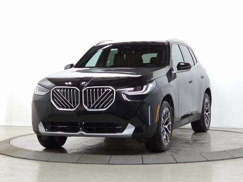 Used 2026 BMW X3 xDrive30 w/ Convenience Package AWD/4WD image 3