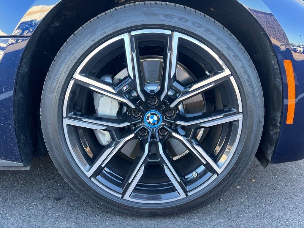 Certified 2024 BMW i4 eDrive35 w/ M Sport Package RWD image 4