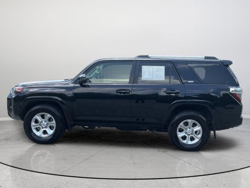 Used 2024 Toyota 4Runner SR5 RWD image 10