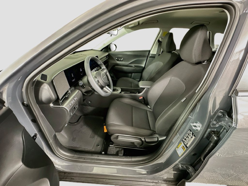 New 2027 Hyundai Kona SE FWD image 15