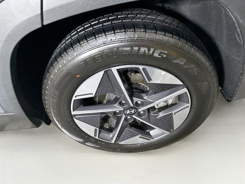 Used 2025 Hyundai Tucson SEL FWD image 11