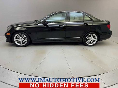 Used 2014 Mercedes-Benz C 300 Sport image 2