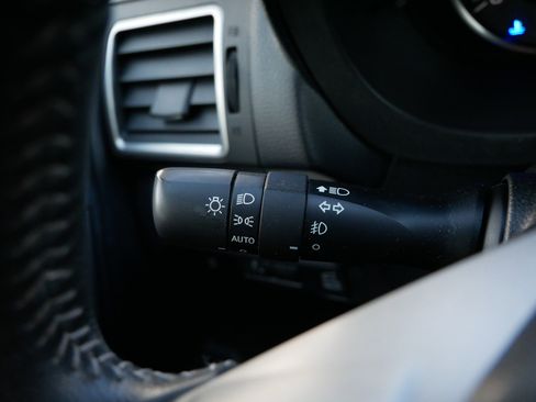 Used 2016 Subaru Forester 2.5i Limited image 32