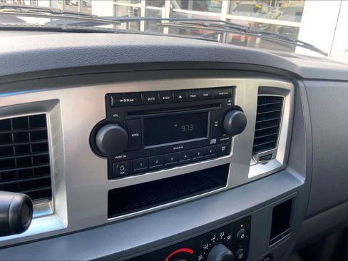 Used 2007 Dodge Ram 1500 Truck SLT image 28