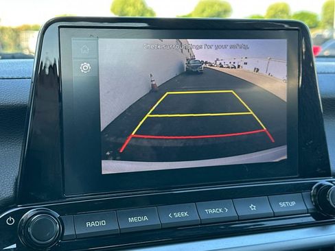 Used 2022 Kia Forte LXS image 18