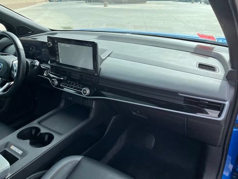 Used 2025 Honda Prologue Touring image 14