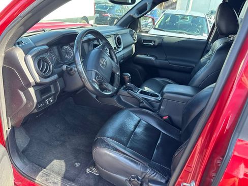 Used 2017 Toyota Tacoma TRD Pro AWD/4WD image 14