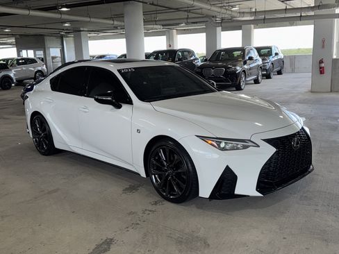Used 2025 Lexus IS 350 F Sport RWD image 2