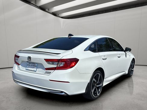 Used 2022 Honda Accord Sport image 5