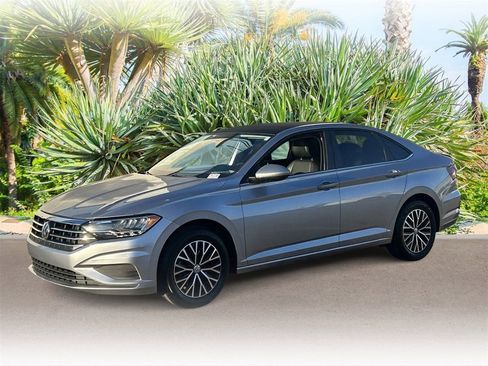 Used 2020 Volkswagen Jetta SE w/ SE Cold Weather Package image 1