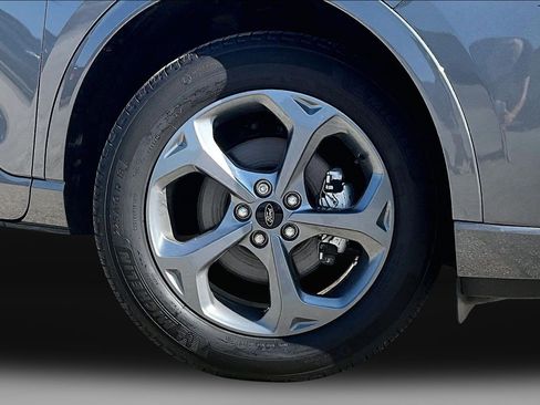 Used 2024 Ford Escape ST-Line w/ Tech Pack #1 AWD/4WD image 9