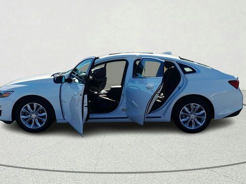 Used 2024 Chevrolet Malibu LT FWD image 11