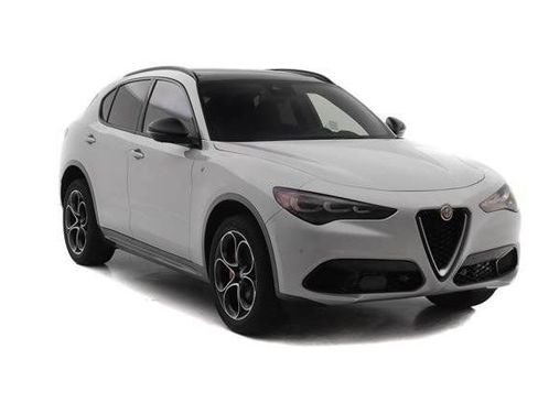 New 2024 Alfa Romeo Stelvio Ti AWD/4WD image 2