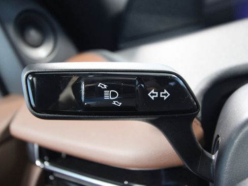 New 2025 Lincoln Navigator Reserve AWD/4WD image 10