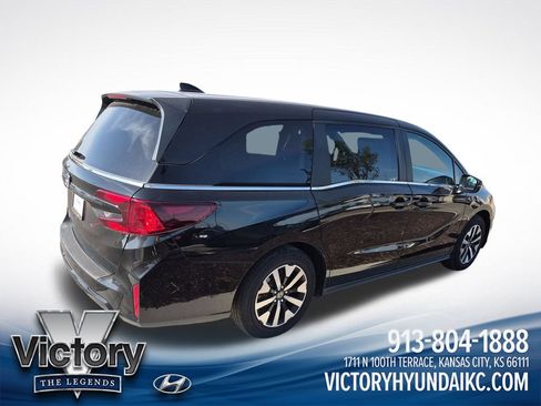 Used 2025 Honda Odyssey EX-L image 5