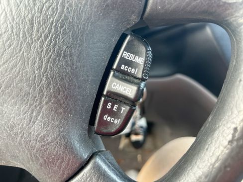 Used 2002 Honda Odyssey EX image 17