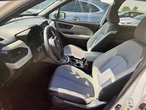 Used 2025 Subaru Forester Premium AWD/4WD image 5