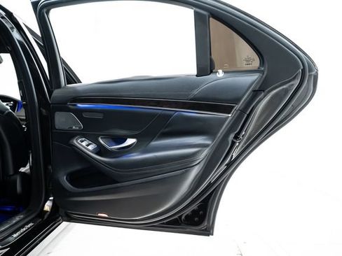 Used 2014 Mercedes-Benz S 550 Sedan image 22