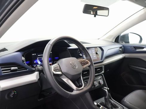 Used 2022 Volkswagen Taos SE image 15