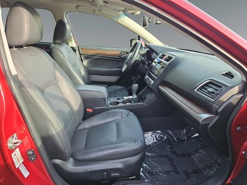 Used 2017 Subaru Outback 2.5i Limited image 15