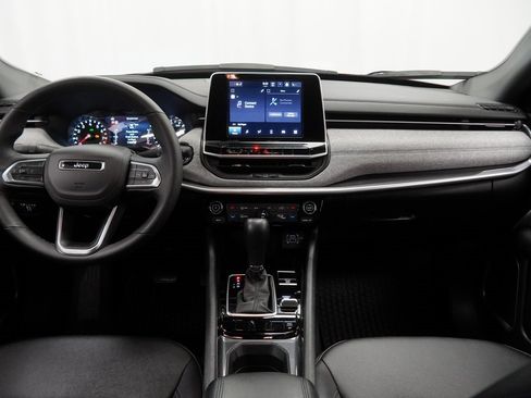 Certified 2025 Jeep Compass Latitude w/ Convenience Group image 22