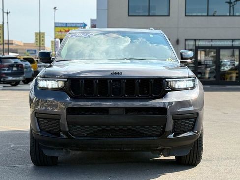 Used 2024 Jeep Grand Cherokee L Laredo AWD/4WD image 2