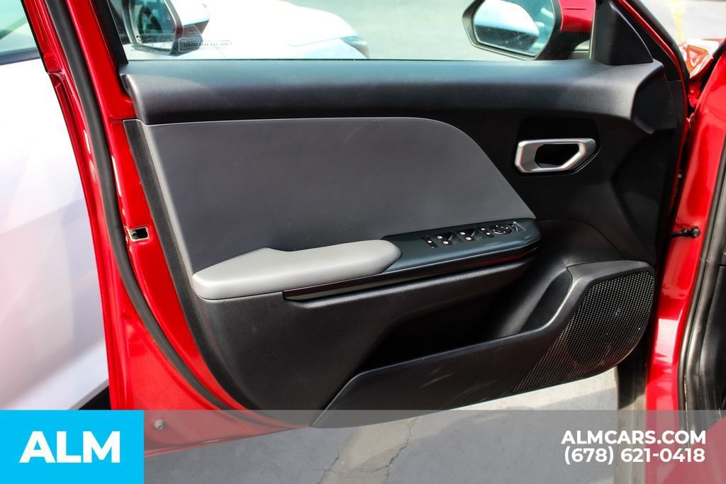 Used 2025 Kia K4 FWD image 35