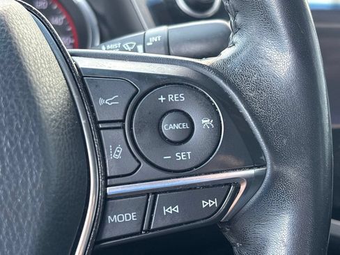 Used 2020 Toyota Camry XSE FWD image 22