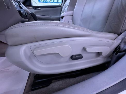 Used 2008 Chevrolet Impala LT w/ Luxury Edition Package FWD image 13
