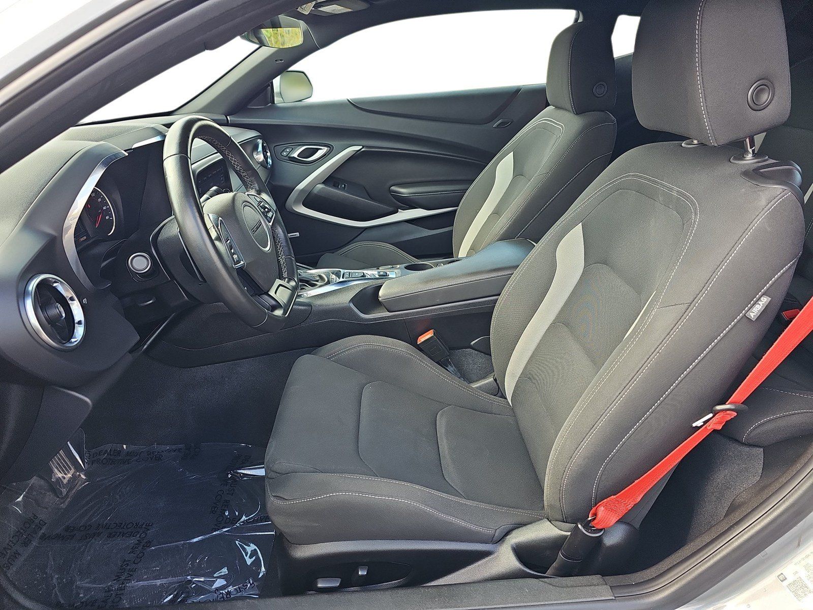 Used 2024 Chevrolet Camaro LT w/ Technology Package RWD image 11