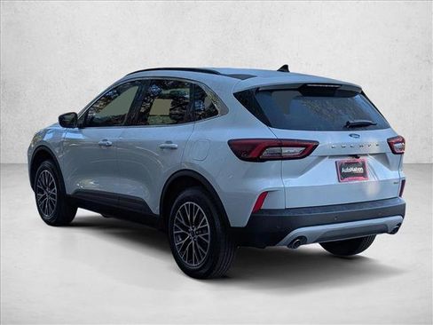 New 2026 Ford Escape SE image 8