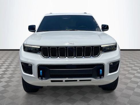 Used 2022 Jeep Grand Cherokee Overland AWD/4WD image 2